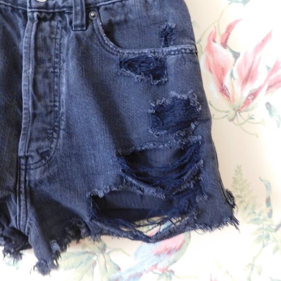 🦌 Abercrombie & Fitch Distressed Ripped Black Shorts - Picture 7 of 14